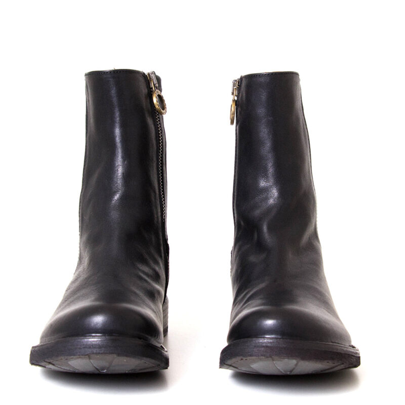 Colanero Women's Stylish Leather Boots - Image 3