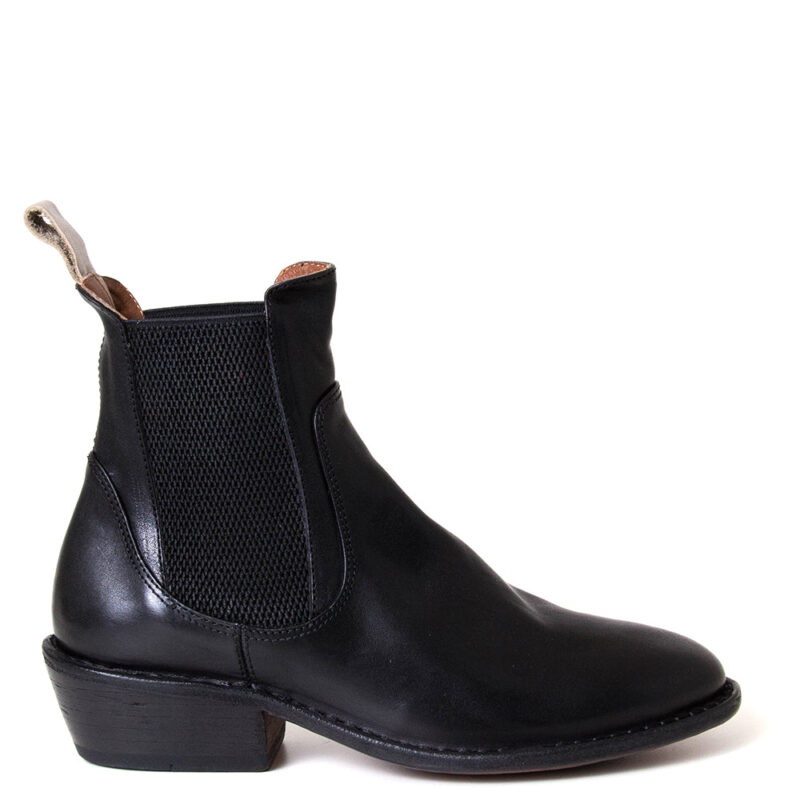 Colanero Women's Classic Leather Chelsea Boots